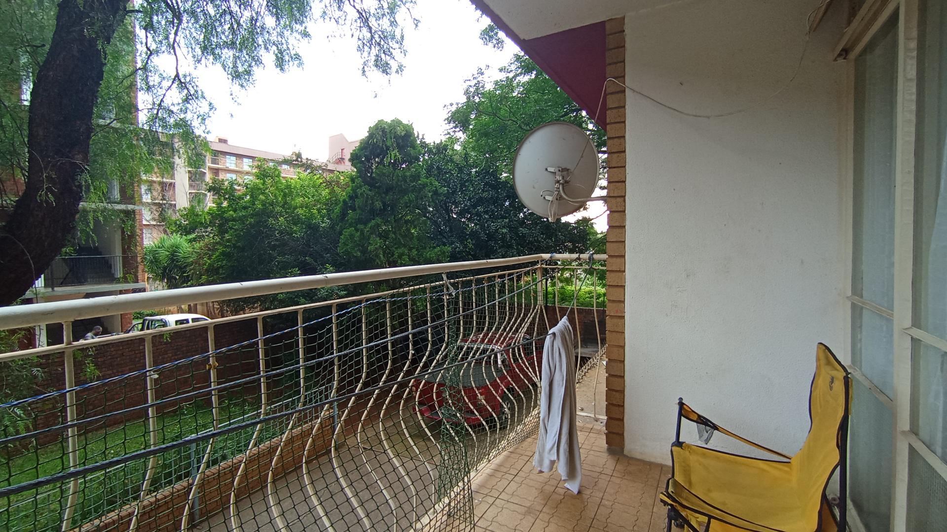 Balcony - 5 square meters of property in Pretoria North