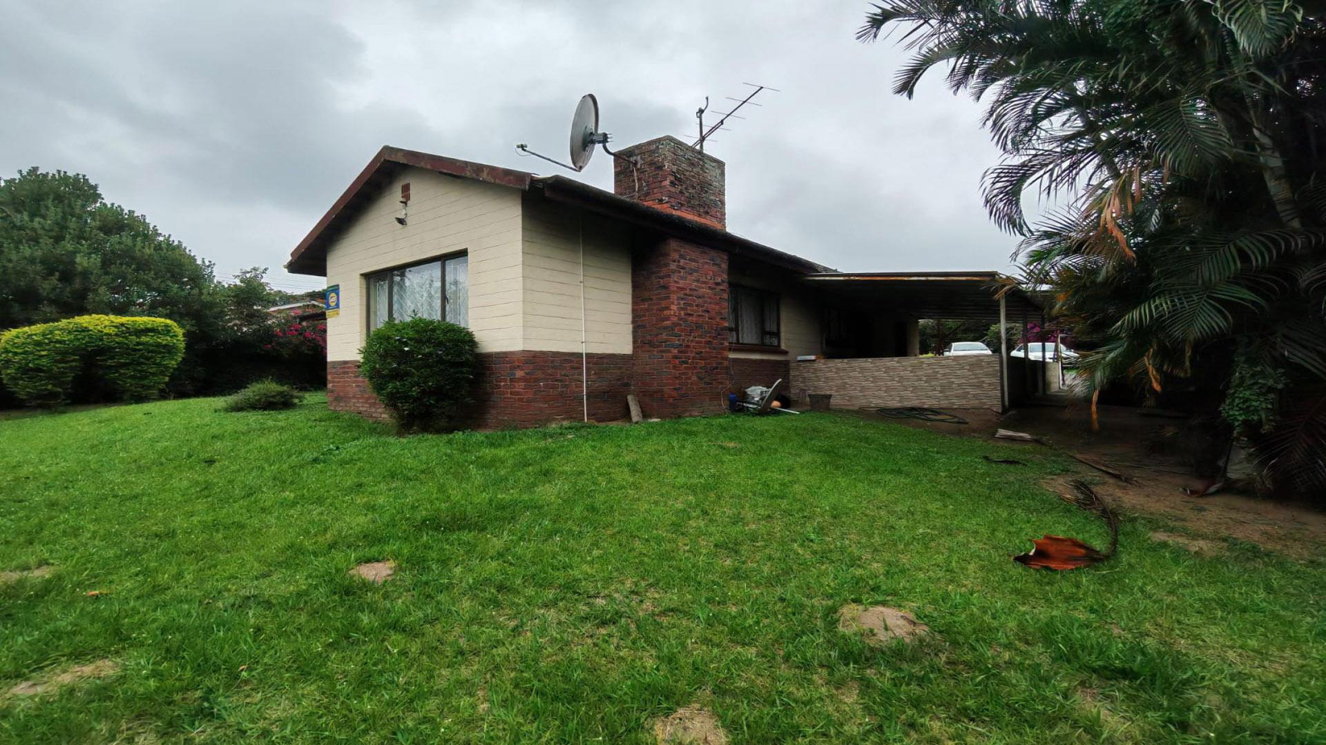 Front View of property in Pinetown 