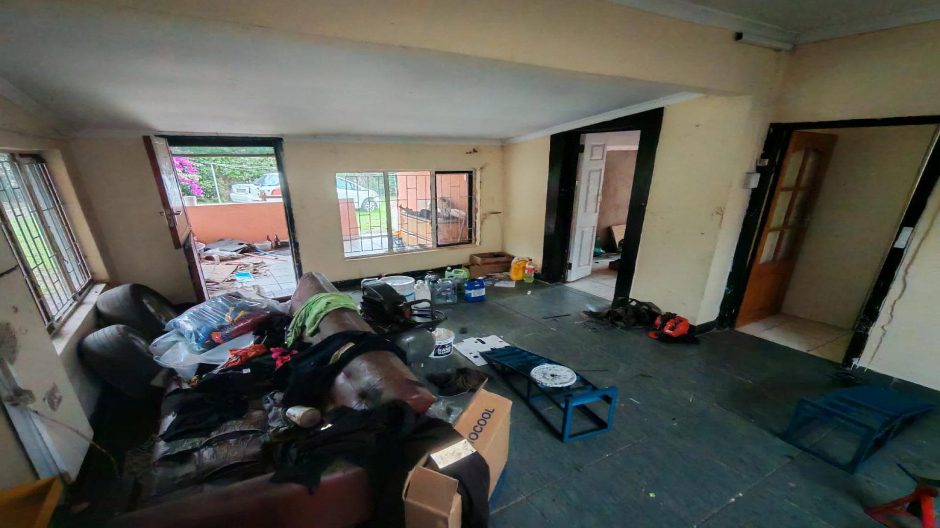 Lounges of property in Pinetown 