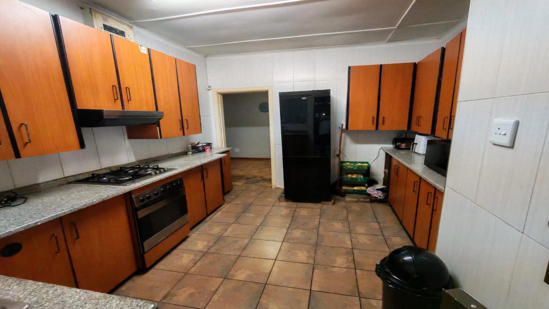 Kitchen of property in Pinetown 