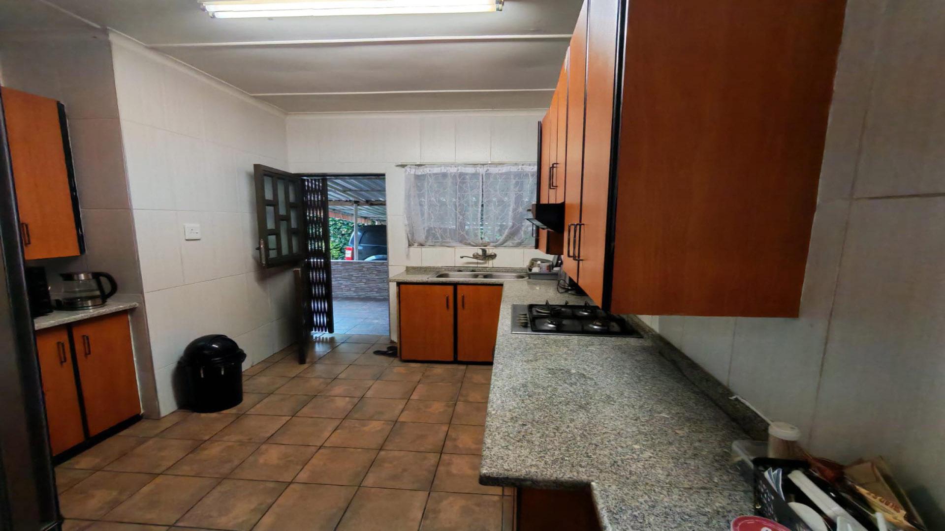 Kitchen of property in Pinetown 