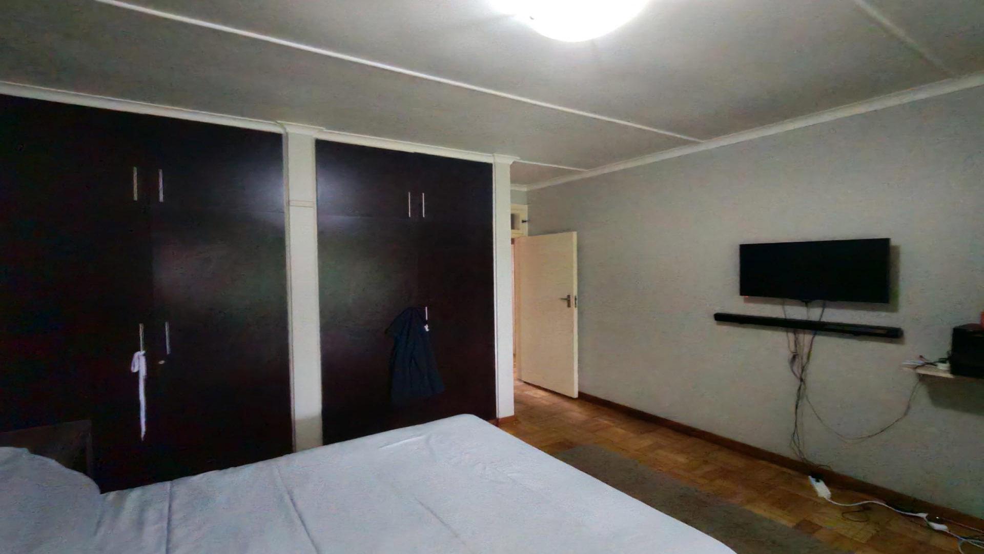 Bed Room 1 of property in Pinetown 