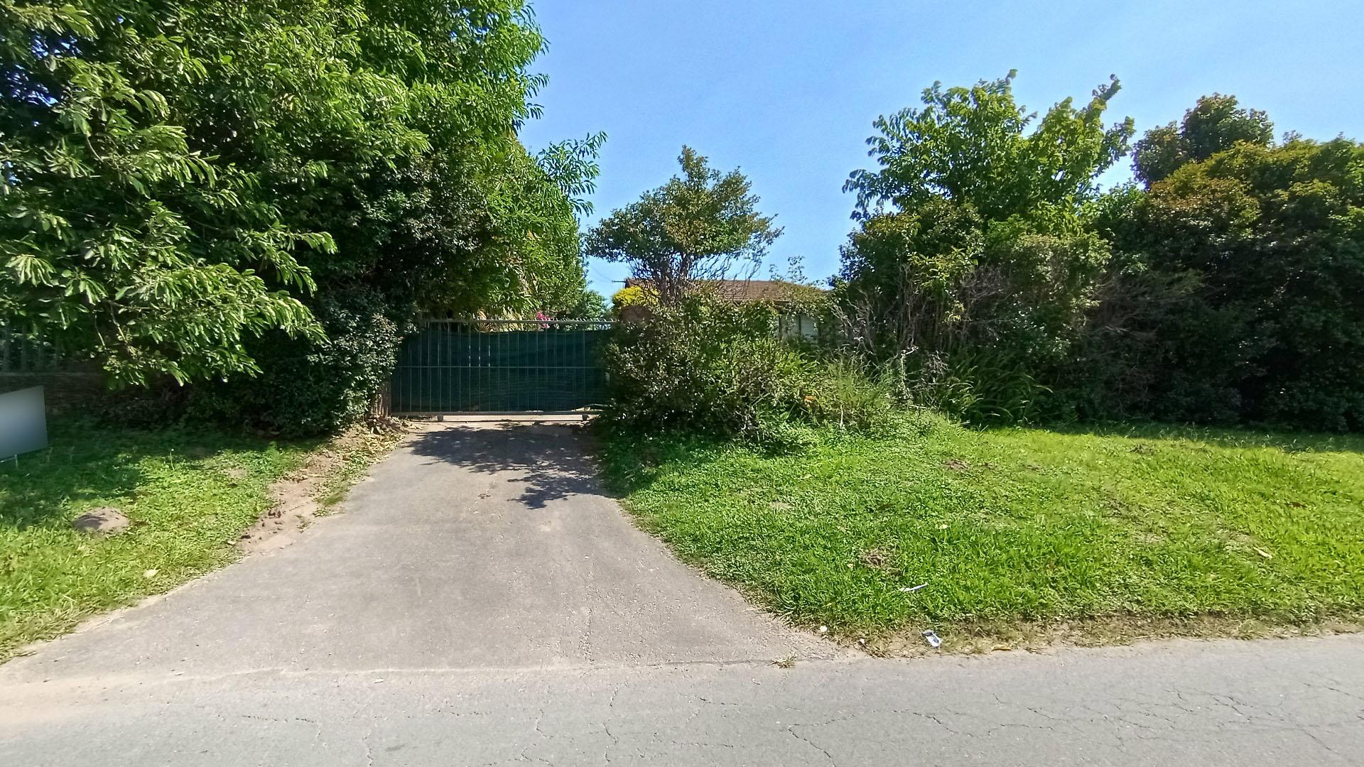 Front View of property in Pinetown 