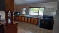 Kitchen - 16 square meters of property in Secunda
