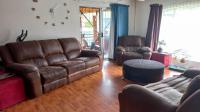 Lounges - 24 square meters of property in Secunda