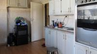 Kitchen - 12 square meters of property in Noycedale