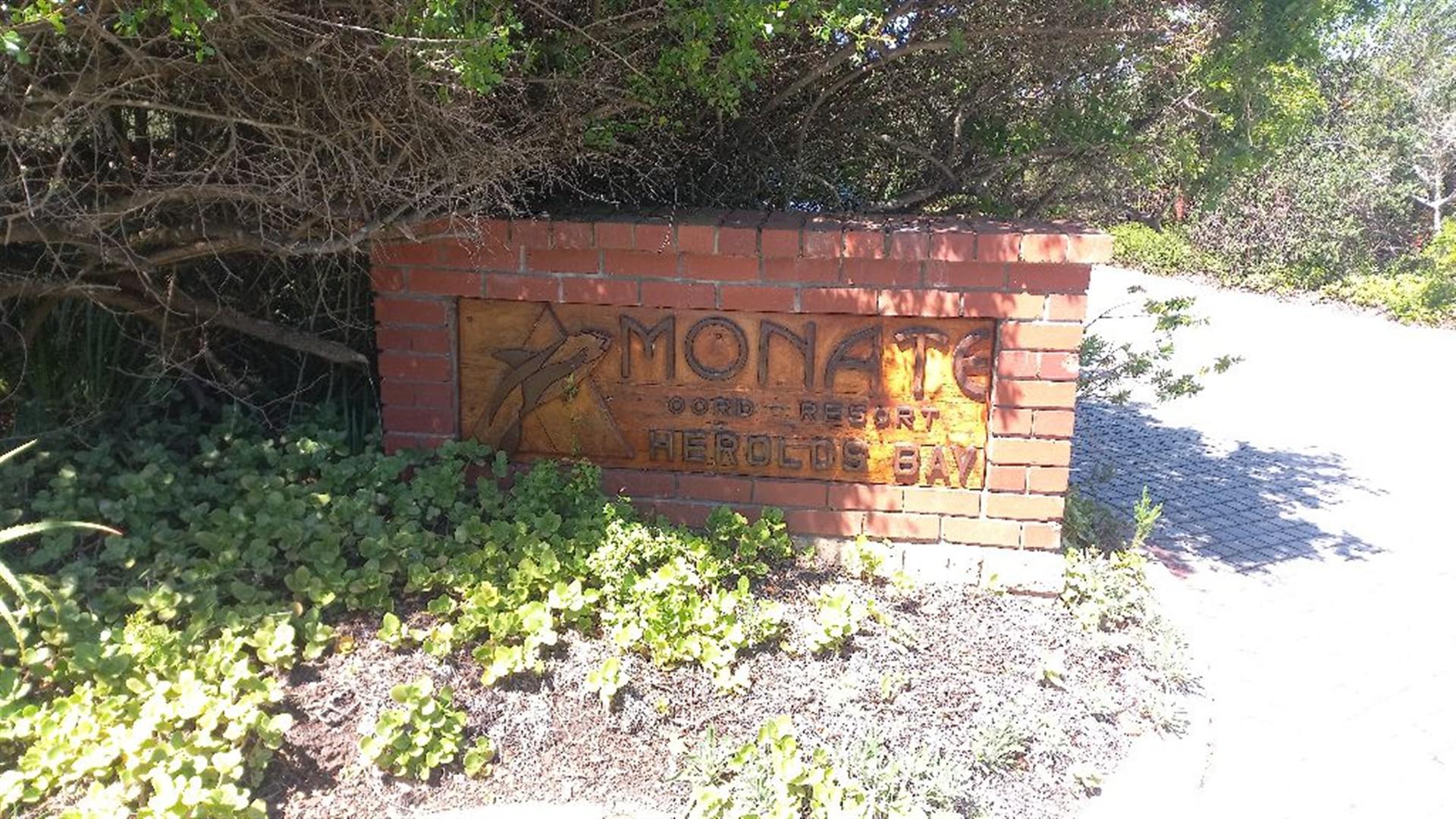 Front View of property in Herolds Bay