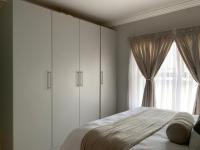 Main Bedroom - 13 square meters of property in Jansen Park