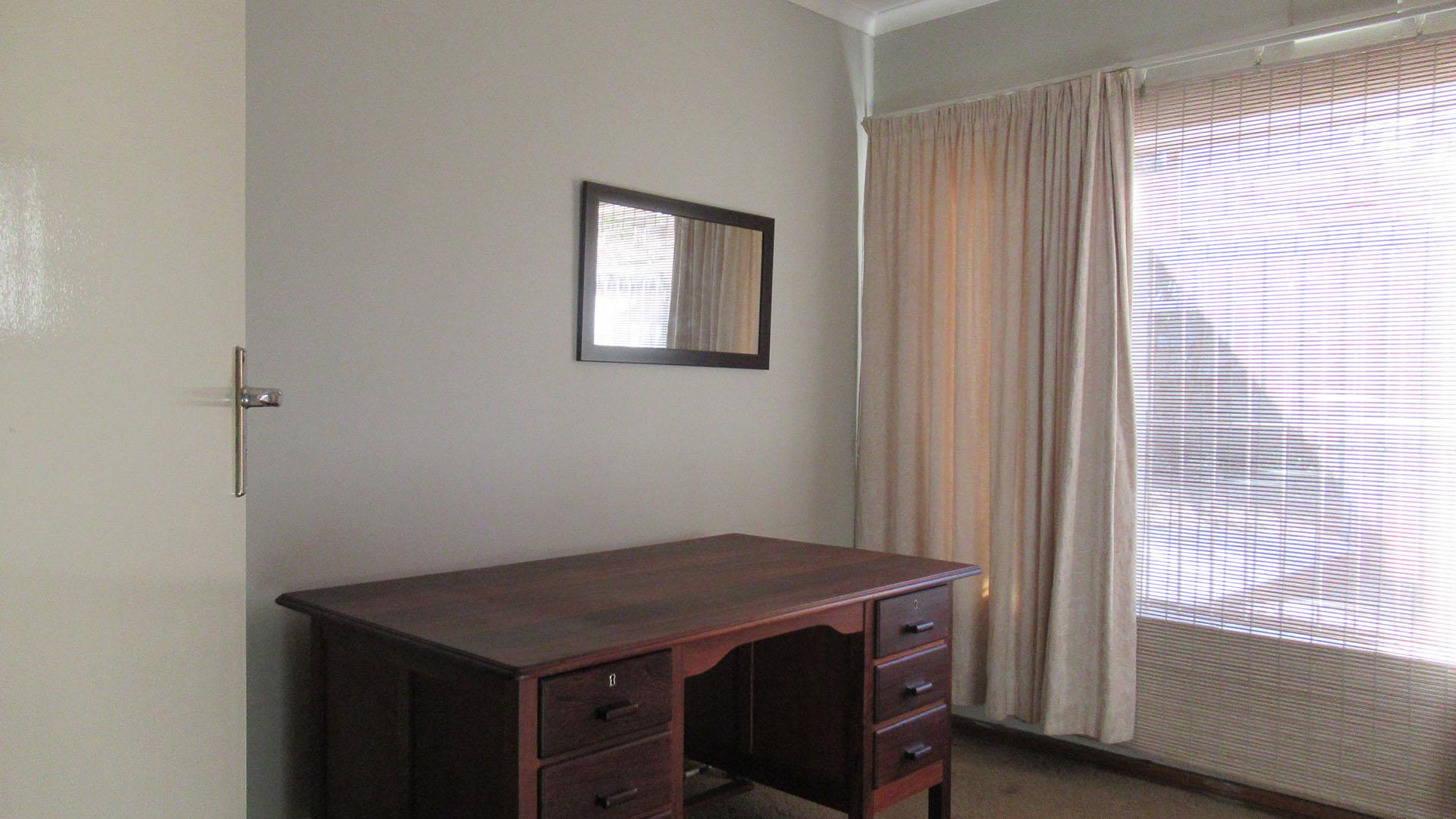 Bed Room 1 - 14 square meters of property in Heidelberg - GP