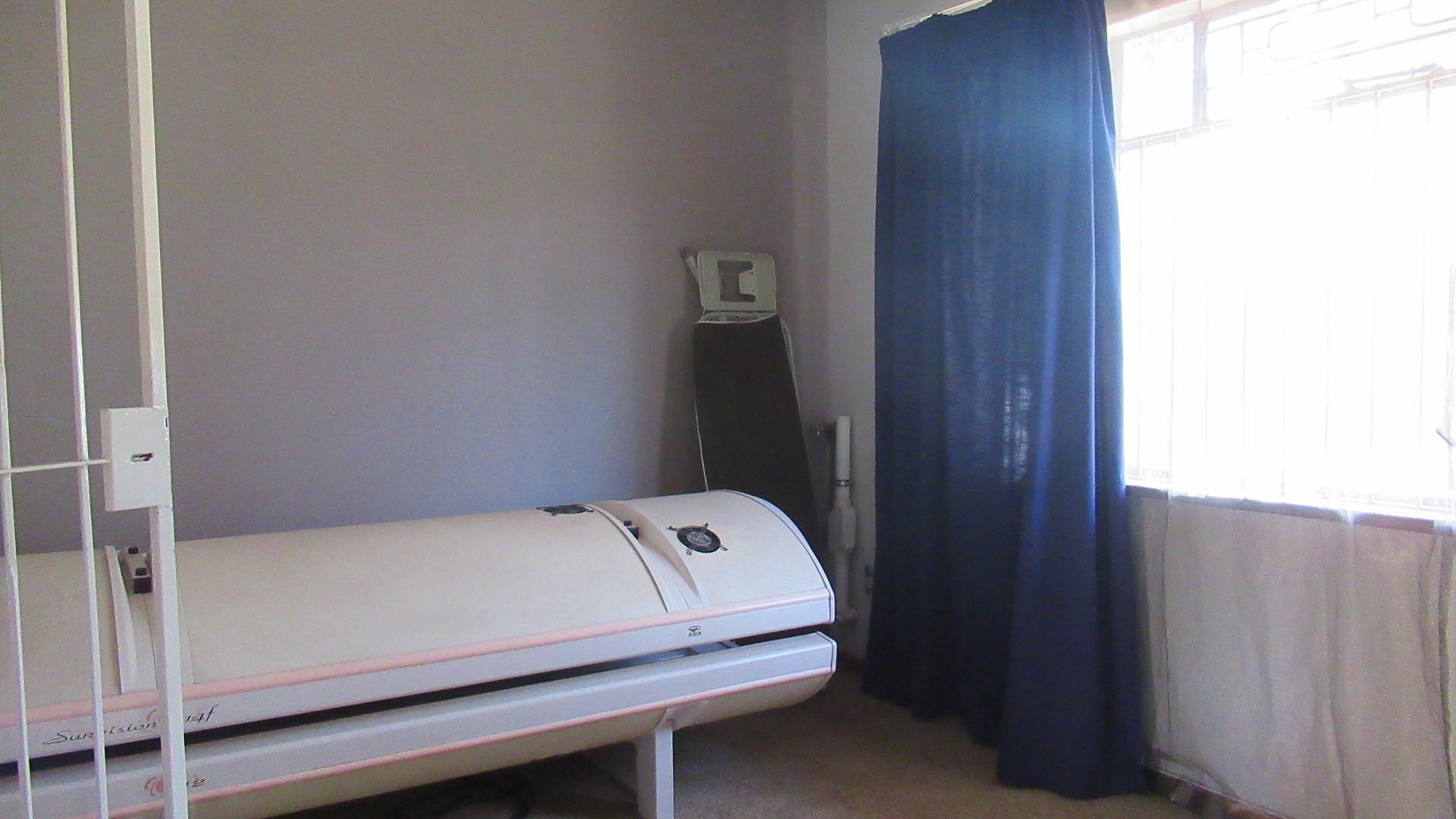 Bed Room 3 - 11 square meters of property in Heidelberg - GP