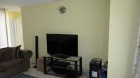 Lounges - 23 square meters of property in Glen Marais