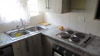 Kitchen - 8 square meters of property in Glenmarais (Glen Marais)