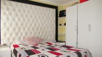 Main Bedroom - 13 square meters of property in Naturena