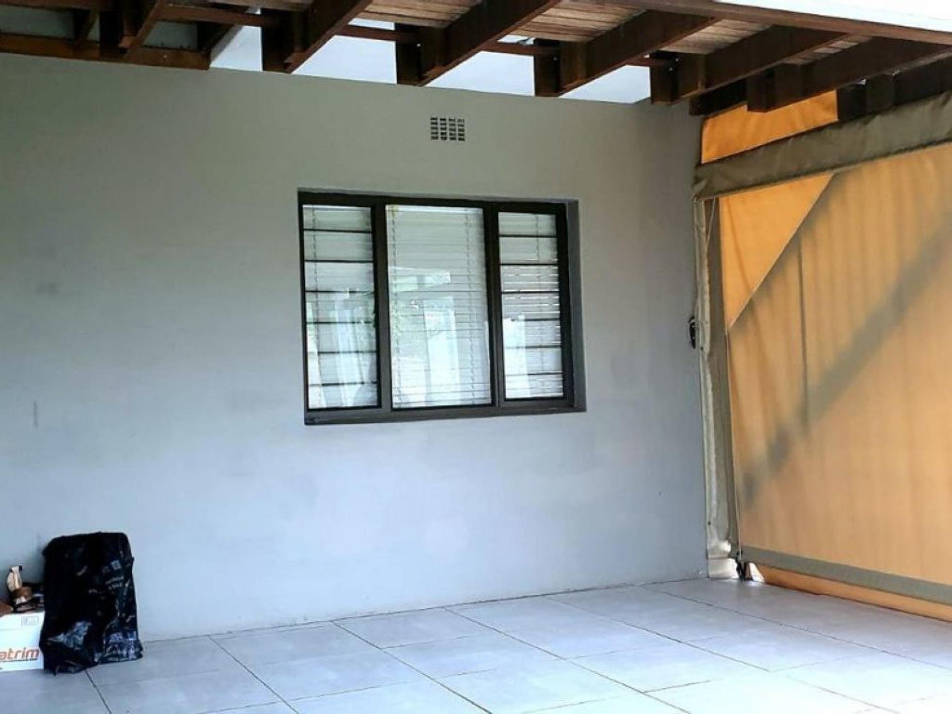 3 Bedroom House for Sale For Sale in Brighton Beach MR5581