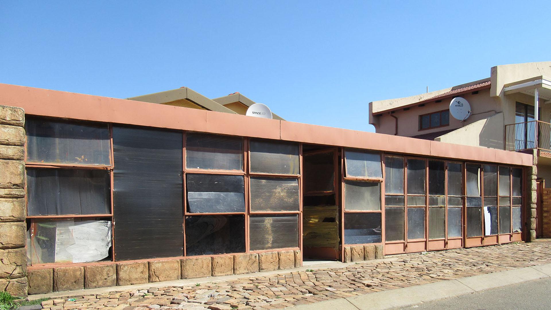 Front View of property in Protea North