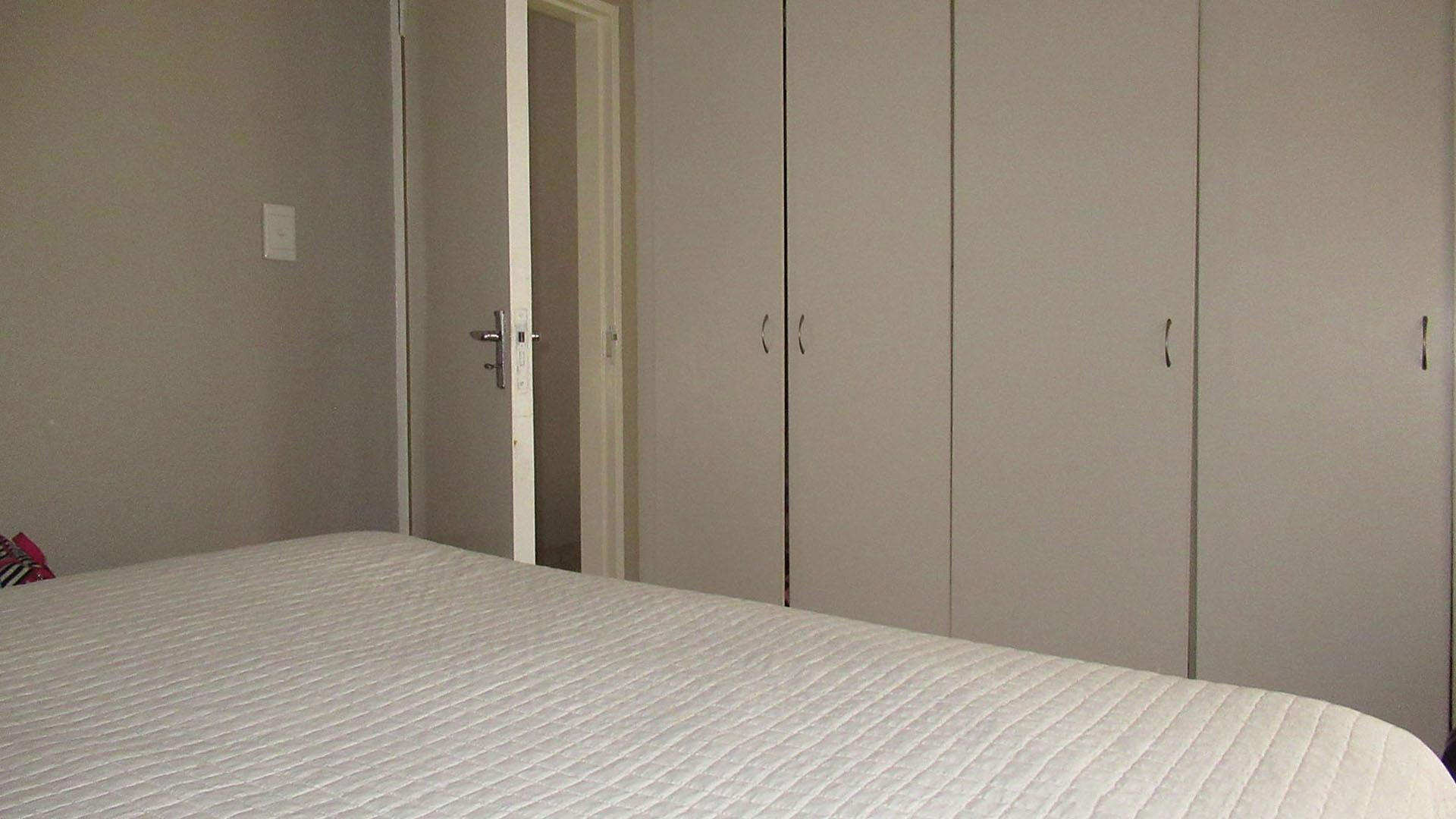 Main Bedroom - 15 square meters of property in Meredale
