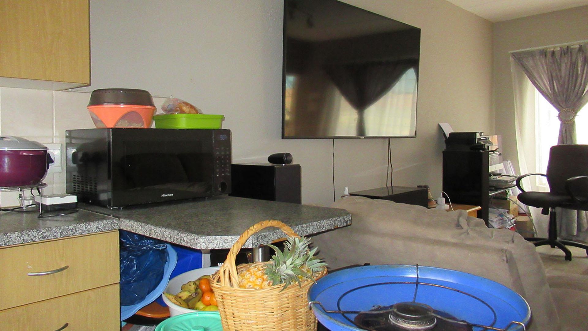 Kitchen - 7 square meters of property in Meredale