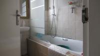 Bathroom 1 - 5 square meters of property in Meredale