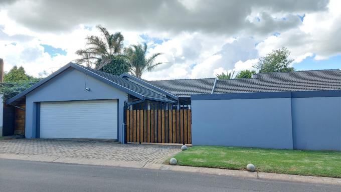 4 Bedroom House for Sale For Sale in Northmead - MR558240