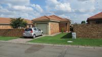 Front View of property in Southdowns Estate