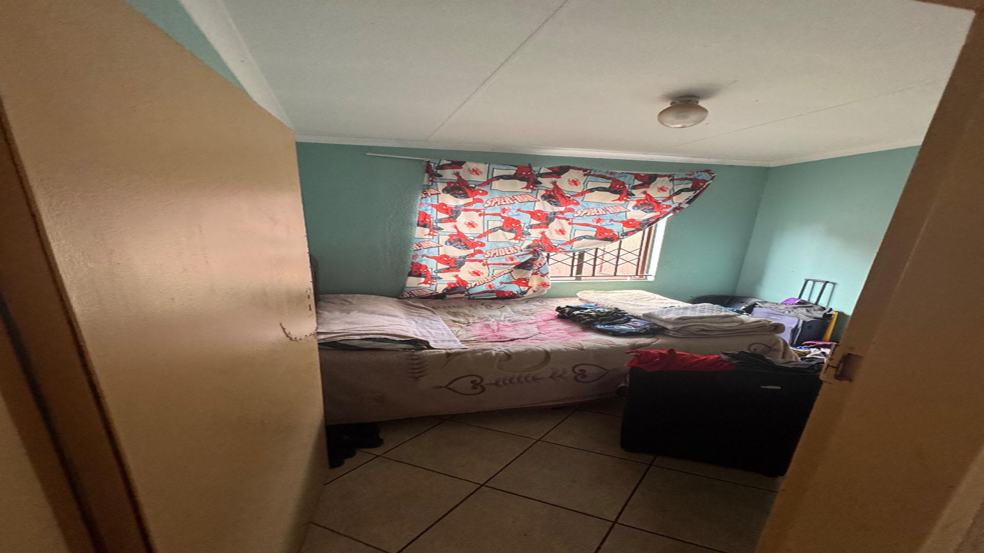 Bed Room 2 of property in Alliance