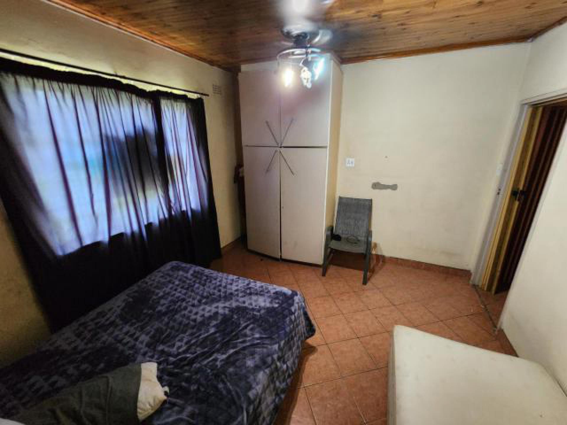 Bed Room 2 of property in Vanderbijlpark