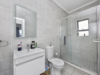 Bathroom 1 of property in Milnerton