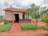 2 Bedroom 1 Bathroom House for Sale for sale in Lenasia South