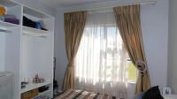 Bed Room 1 - 11 square meters of property in Blue Hills