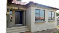 Front View of property in Amandasig
