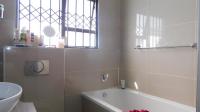 Bathroom 1 - 5 square meters of property in Amandasig