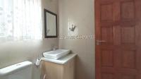 Bathroom 2 - 7 square meters of property in Montana Tuine
