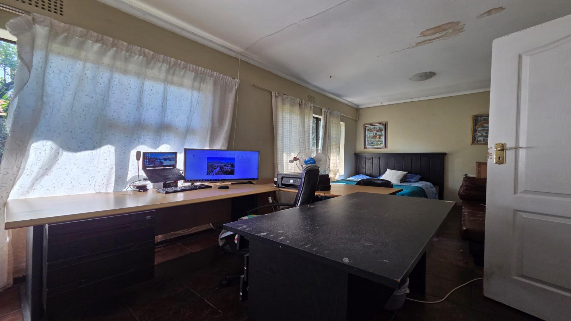 Bed Room 5+ of property in Croydon