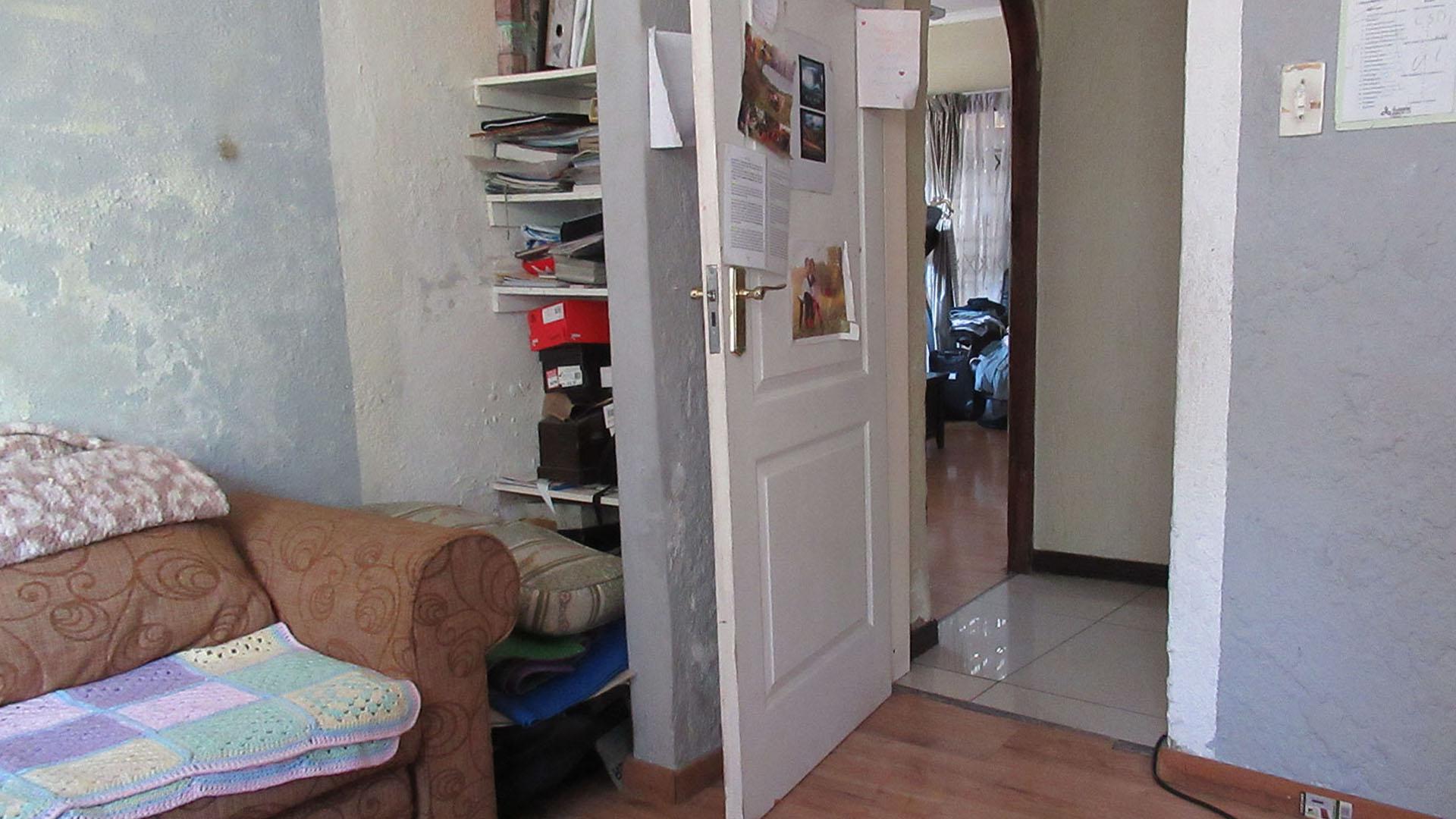 Bed Room 4 - 15 square meters of property in Croydon