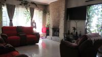 Lounges - 37 square meters of property in Croydon