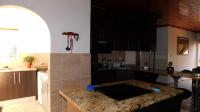Kitchen - 20 square meters of property in Theresapark