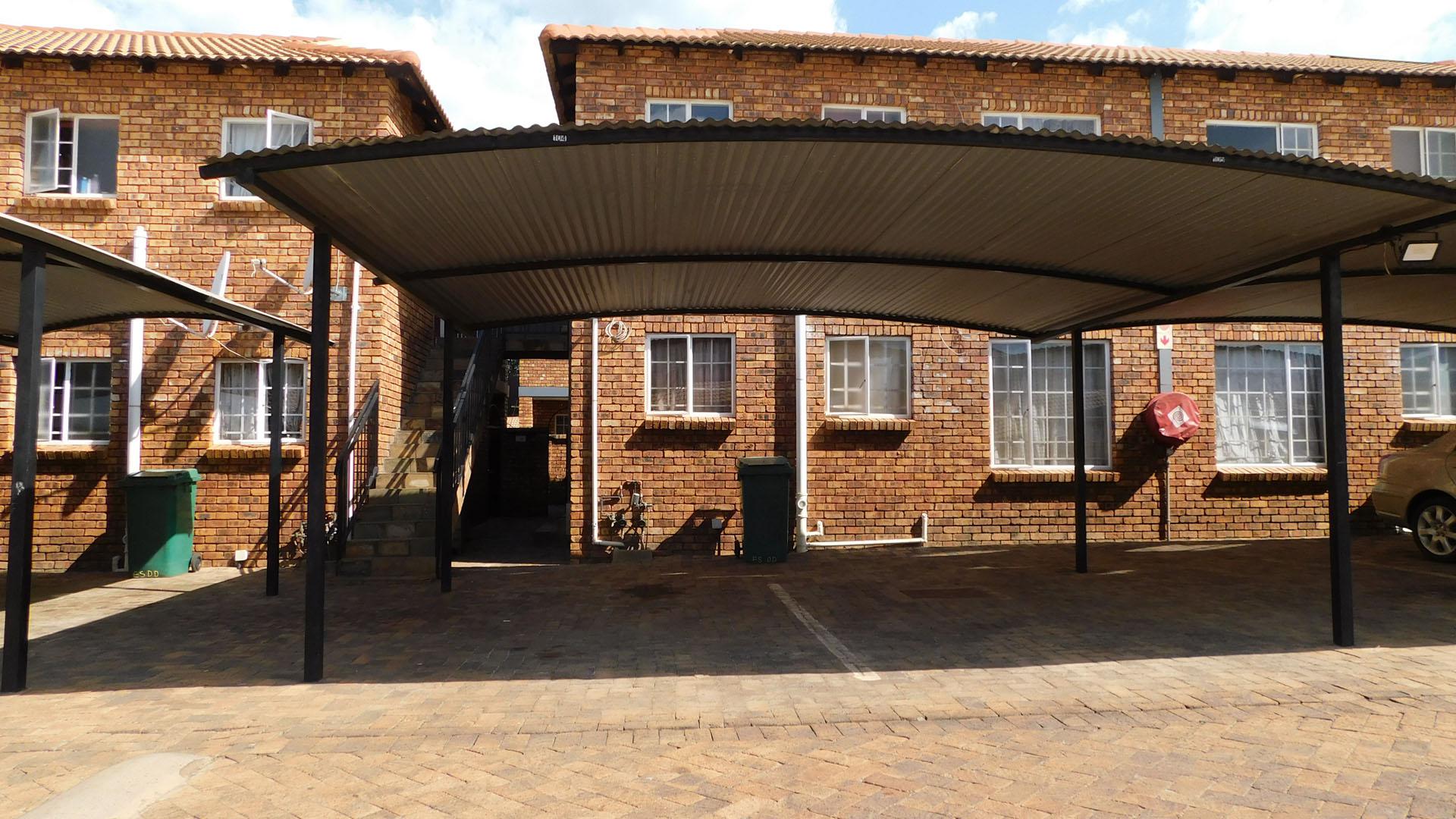 Front View of property in Andeon