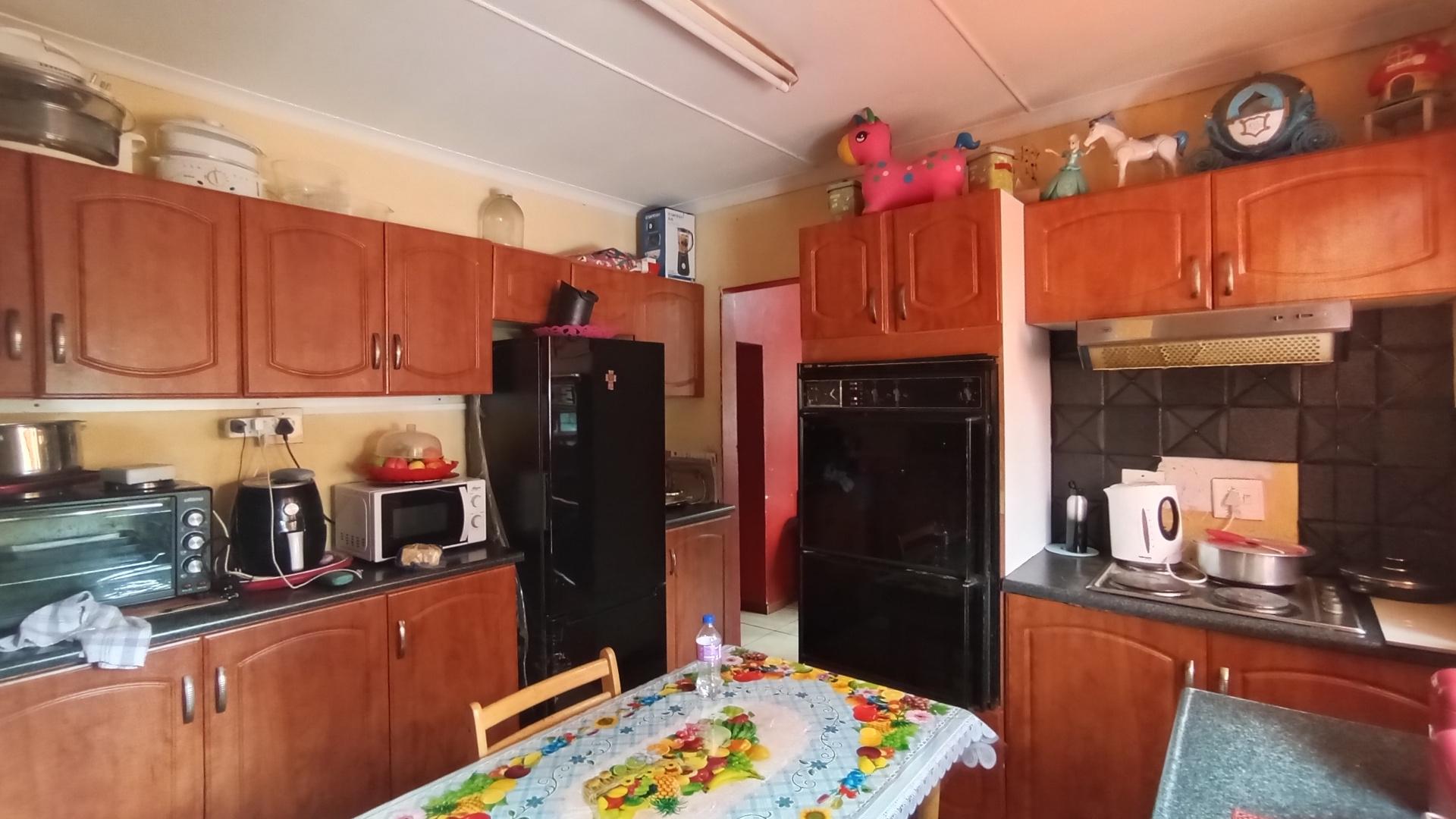 Kitchen - 12 square meters of property in Northdale (PMB)
