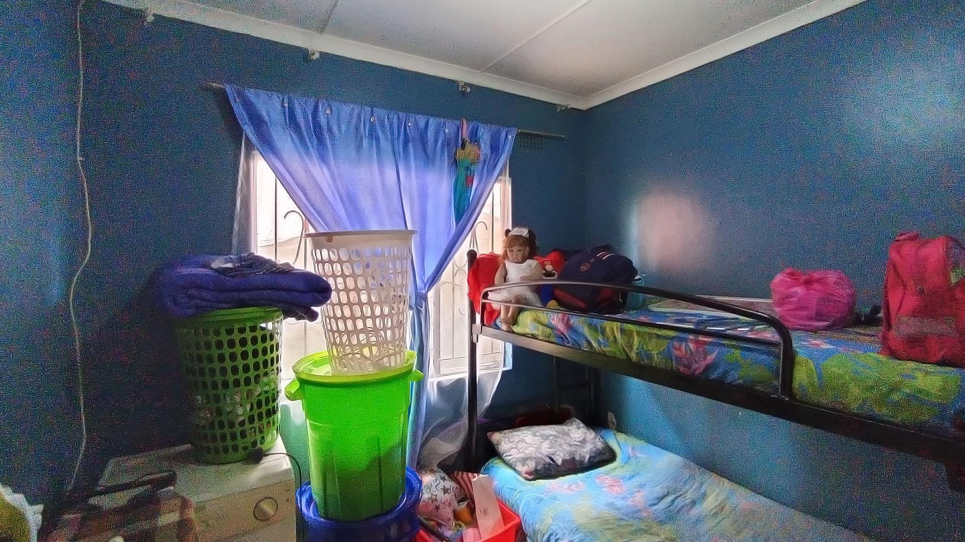 Bed Room 2 - 10 square meters of property in Northdale (PMB)