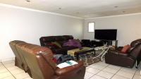 Lounges of property in Faerie Glen