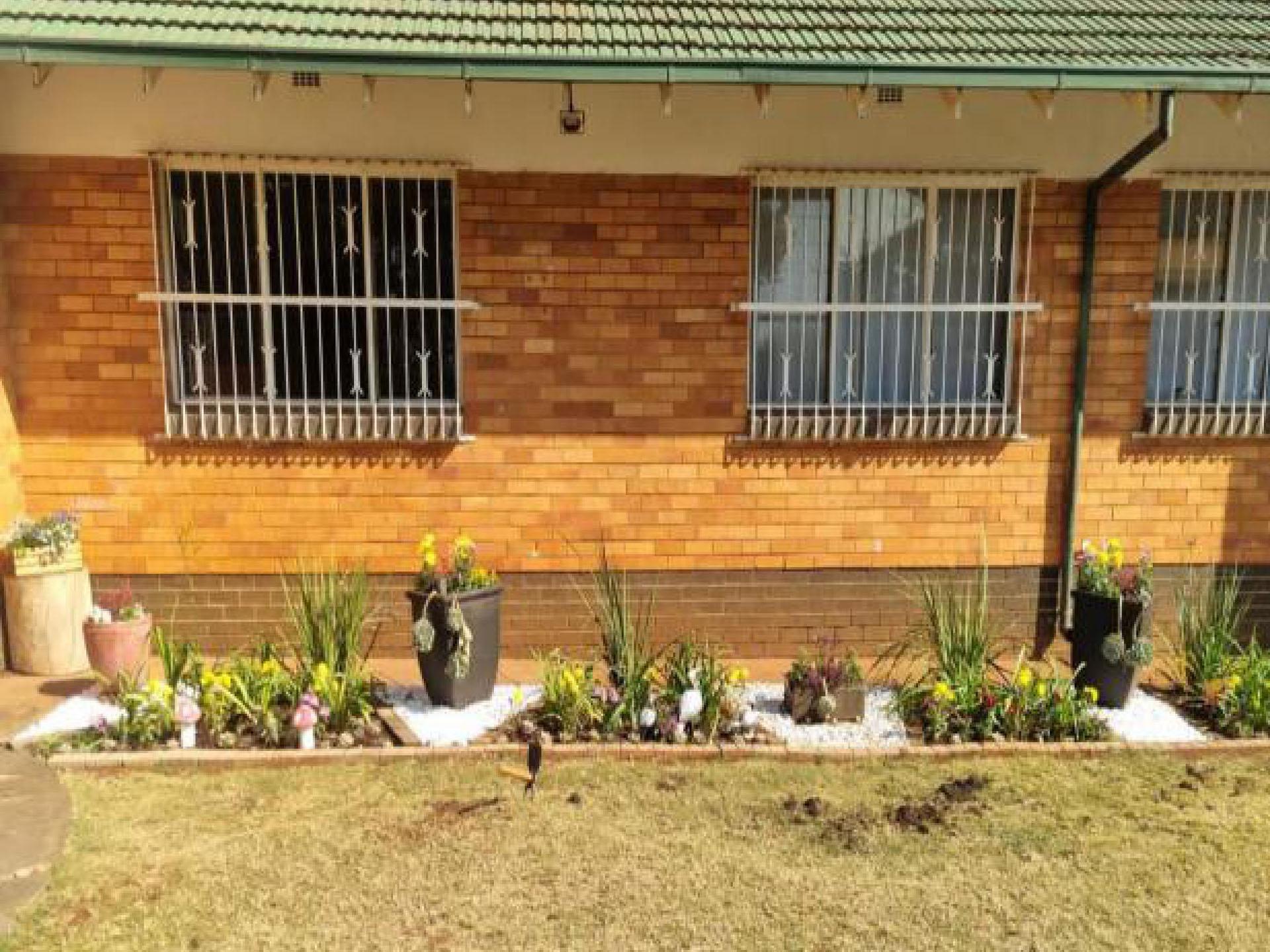 Standard Bank EasySell 4 Bedroom House for Sale in Lyttelton