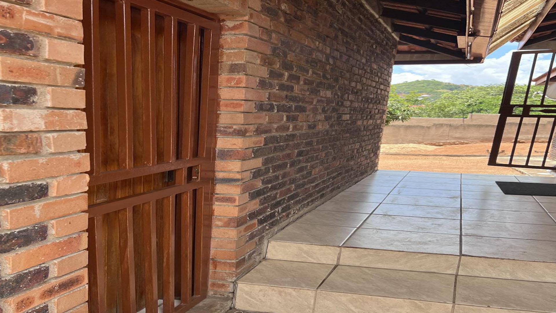 Patio of property in Hazyview