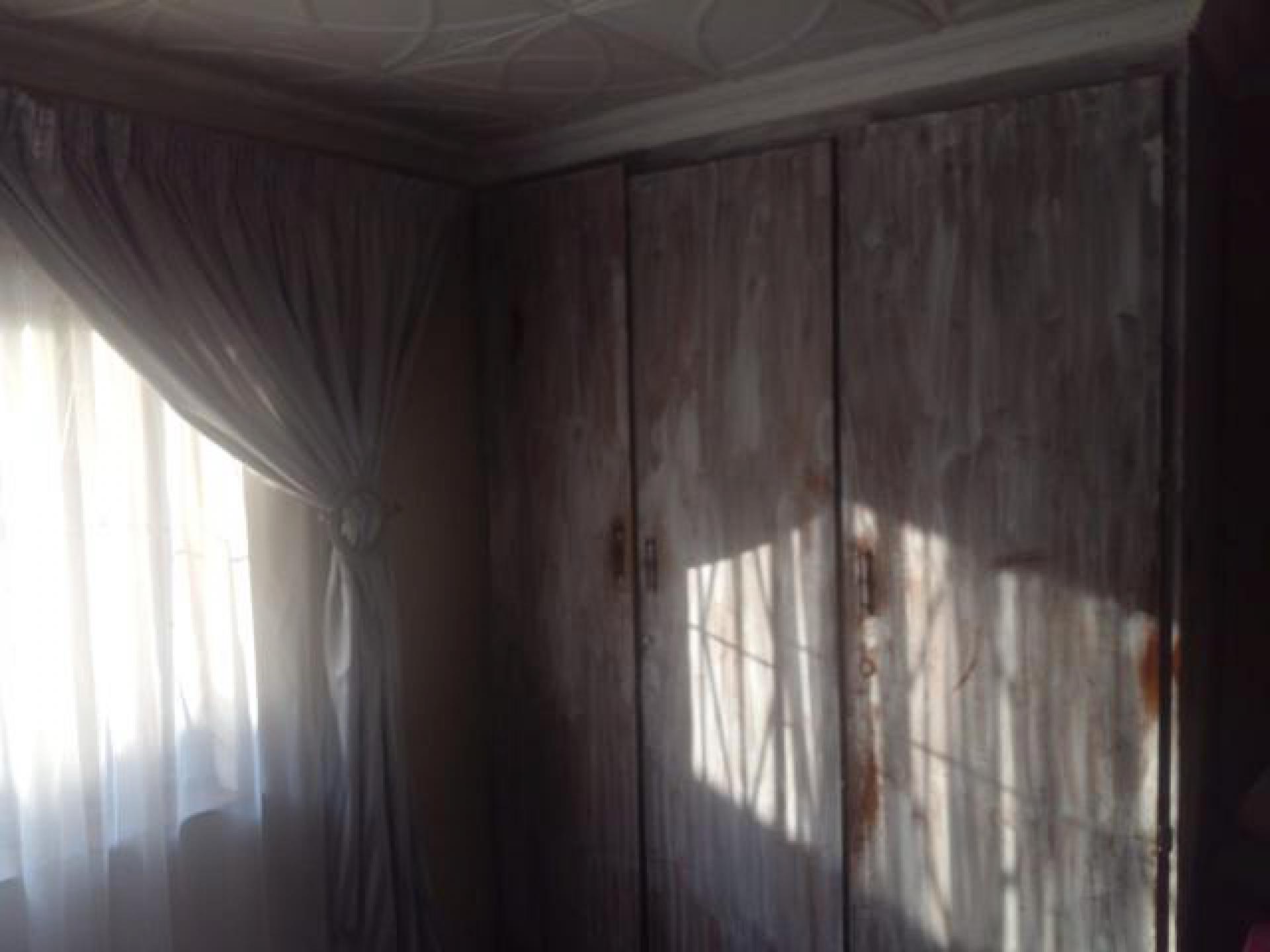 Bed Room 1 of property in Sebokeng