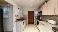 Kitchen - 13 square meters of property in Montana