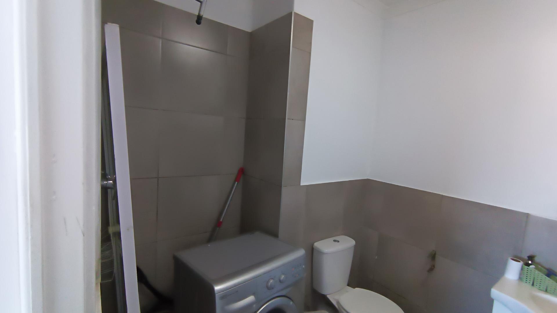 Main Bathroom of property in Burgundy Estate