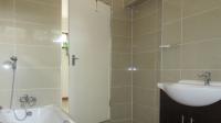 Main Bathroom - 6 square meters of property in Highlands North