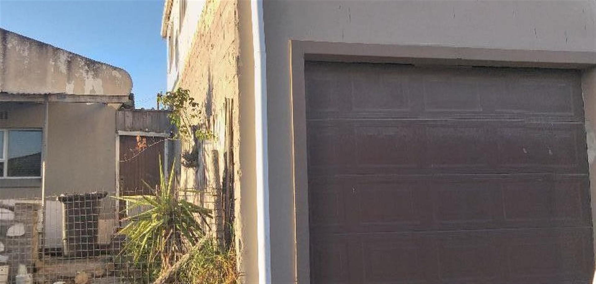 Front View of property in Belhar