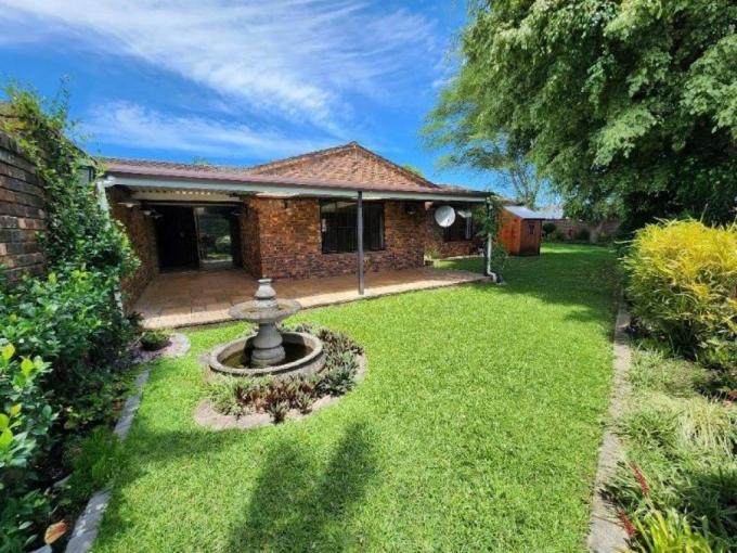 Houses For Sale in Cowies Hill Park MyRoof.co.za