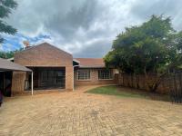 3 Bedroom 2 Bathroom House for Sale for sale in Chroompark
