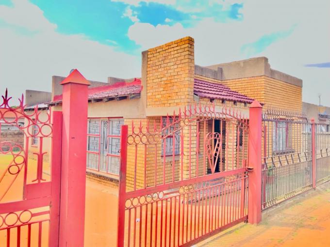 3 Bedroom House for Sale For Sale in Soshanguve - MR560592